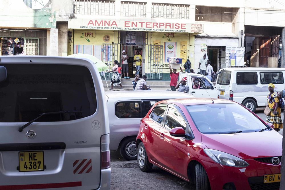 Straßenszene in einer Stadt in Malawi (Quelle: Imago) Straßenszene in einer Stadt in Malawi (Quelle: Imago)
