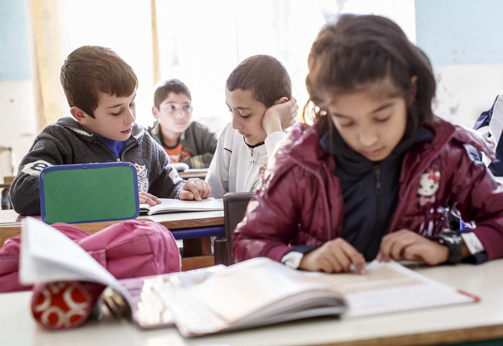 Gemeinsam mit unserem lokalen Partner Connect Children Now ermöglichen wir benachteiligten Kindern in Beirut, Libanon, eine geregelte Vorschul- und Schulausbildung (Foto: Jakob Studnar) Gemeinsam mit unserem lokalen Partner Connect Children Now ermöglichen wir benachteiligten Kindern in Beirut, Libanon, eine geregelte Vorschul- und Schulausbildung (Foto: Jakob Studnar)