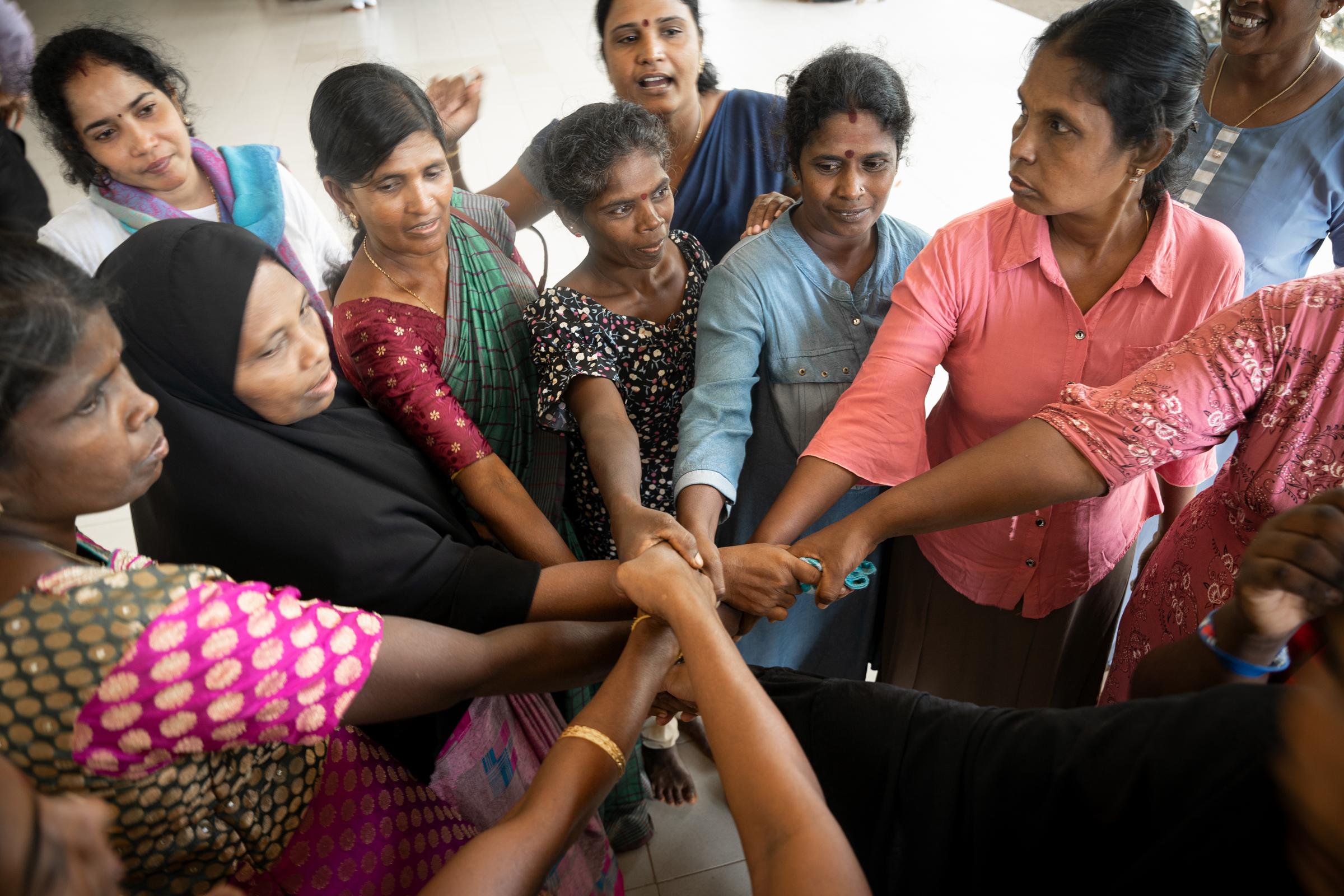 Konfliktlösungsworkshop, Kooperationstraining
Sri Lanka: SHG in Mannar, Partner OPEnE 24321