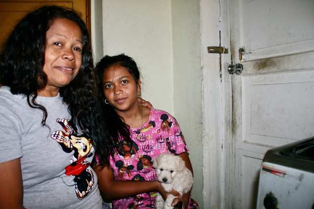 Geflüchtet Mutter mit Tochter aus Venezuela sind nun im Kindernothilfe Österreich-Partnerprojekt „Colectivo Sin Fronteras“. (Foto: Jürgen Schübelin)
